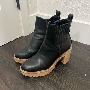 DOLCE VITA black boots